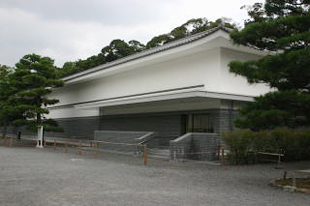 Nijo-jo Castle Painting Gallery